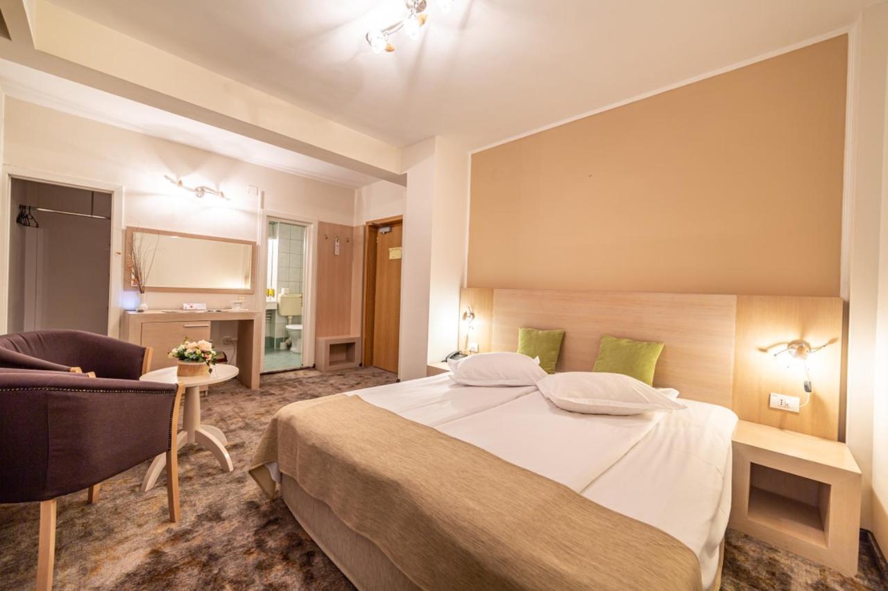 Hotel Escalade Poiana Brasov Esterno foto
