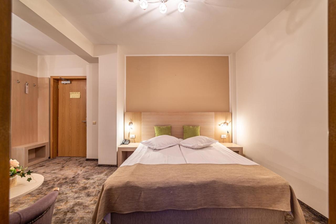 Hotel Escalade Poiana Brasov Esterno foto
